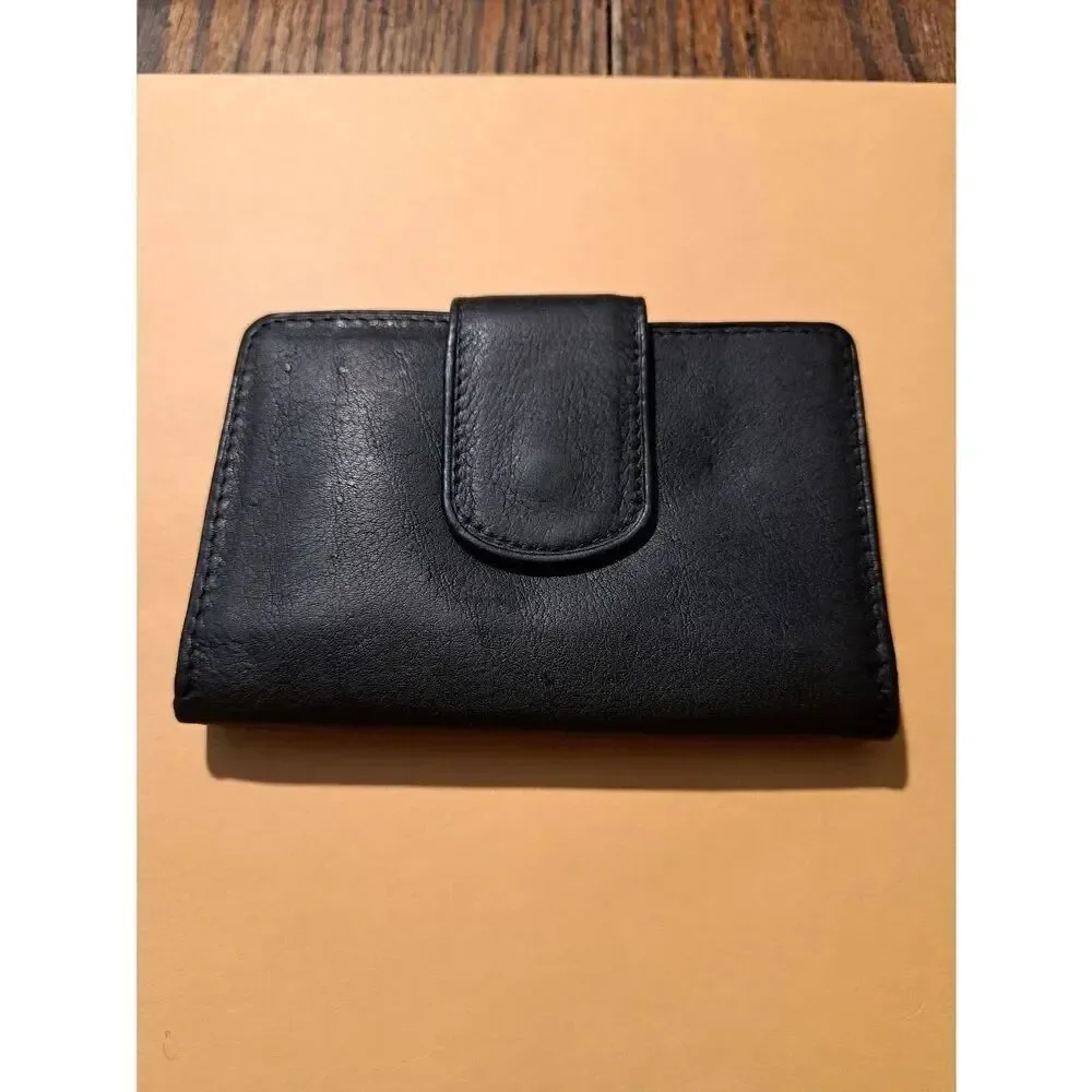 P&Y Black Leather Bifold Wallet Snap Closure ID Window Card Slots Unisex